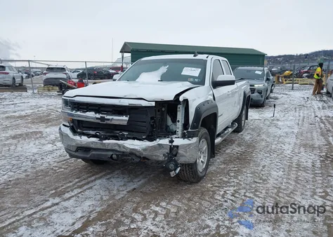 2018 Chevrolet Silverado 1500 1Lt z USA, uszkodzony, nr VIN 2GCVKREC6J1101542